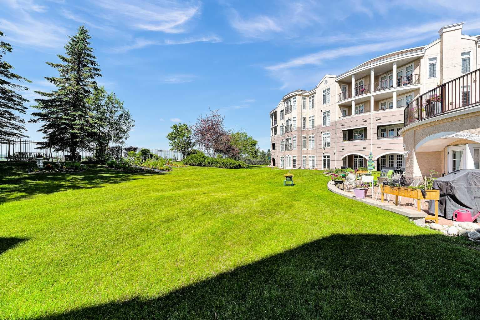 321, 5201 Dalhousie Drive NW