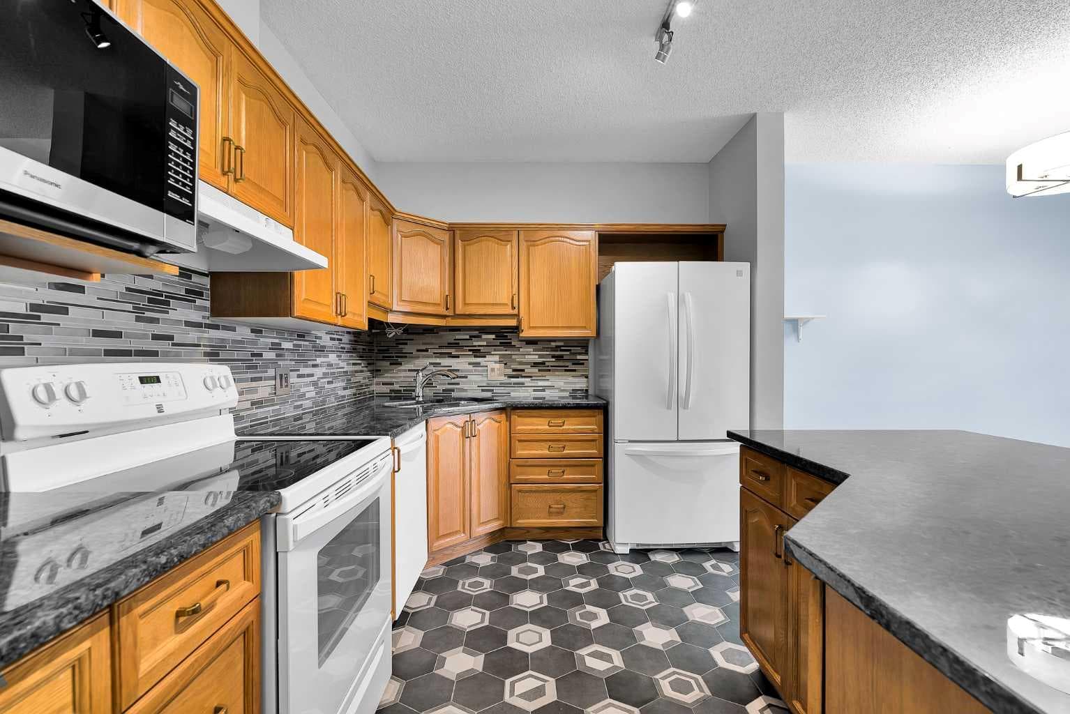 321, 5201 Dalhousie Drive NW