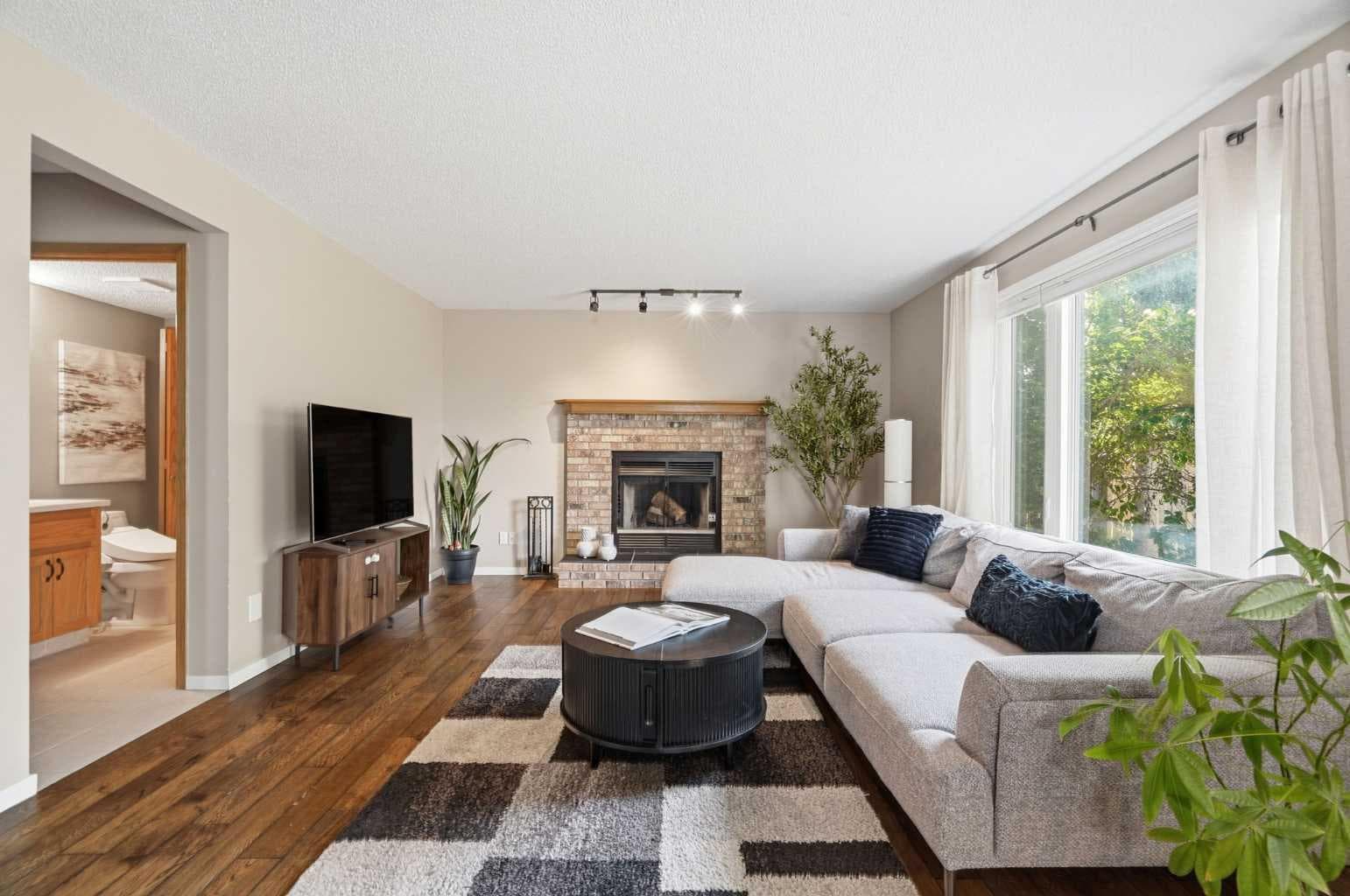 515 Macewan Drive NW