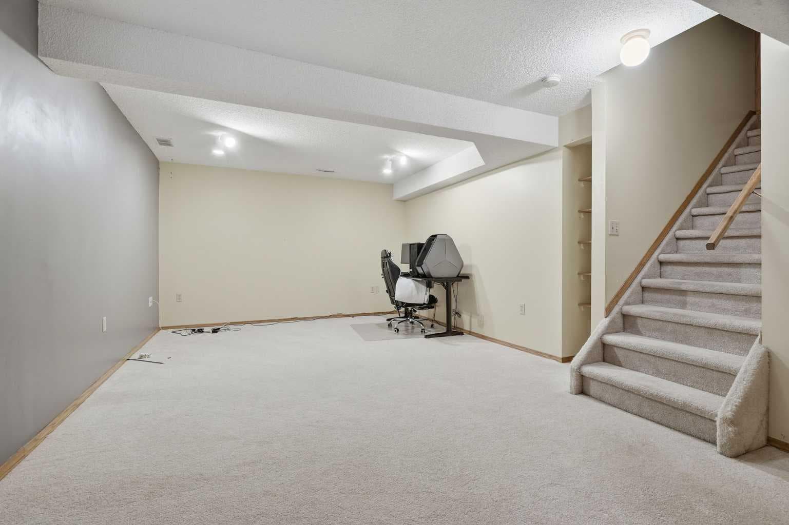 515 Macewan Drive NW