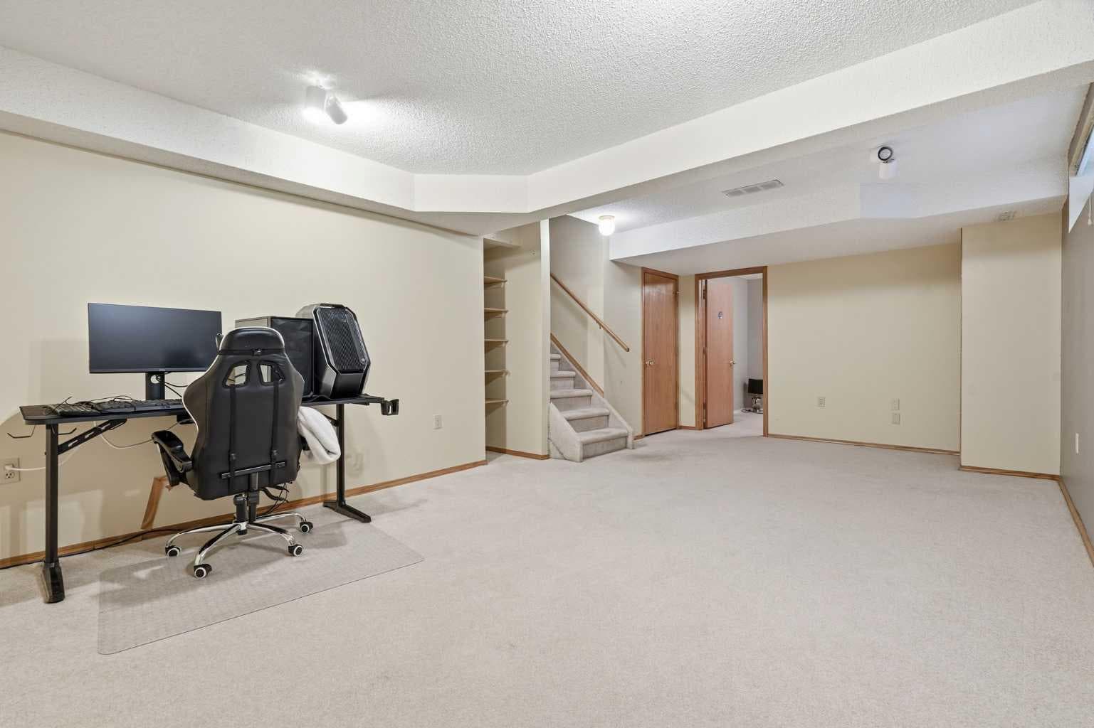 515 Macewan Drive NW
