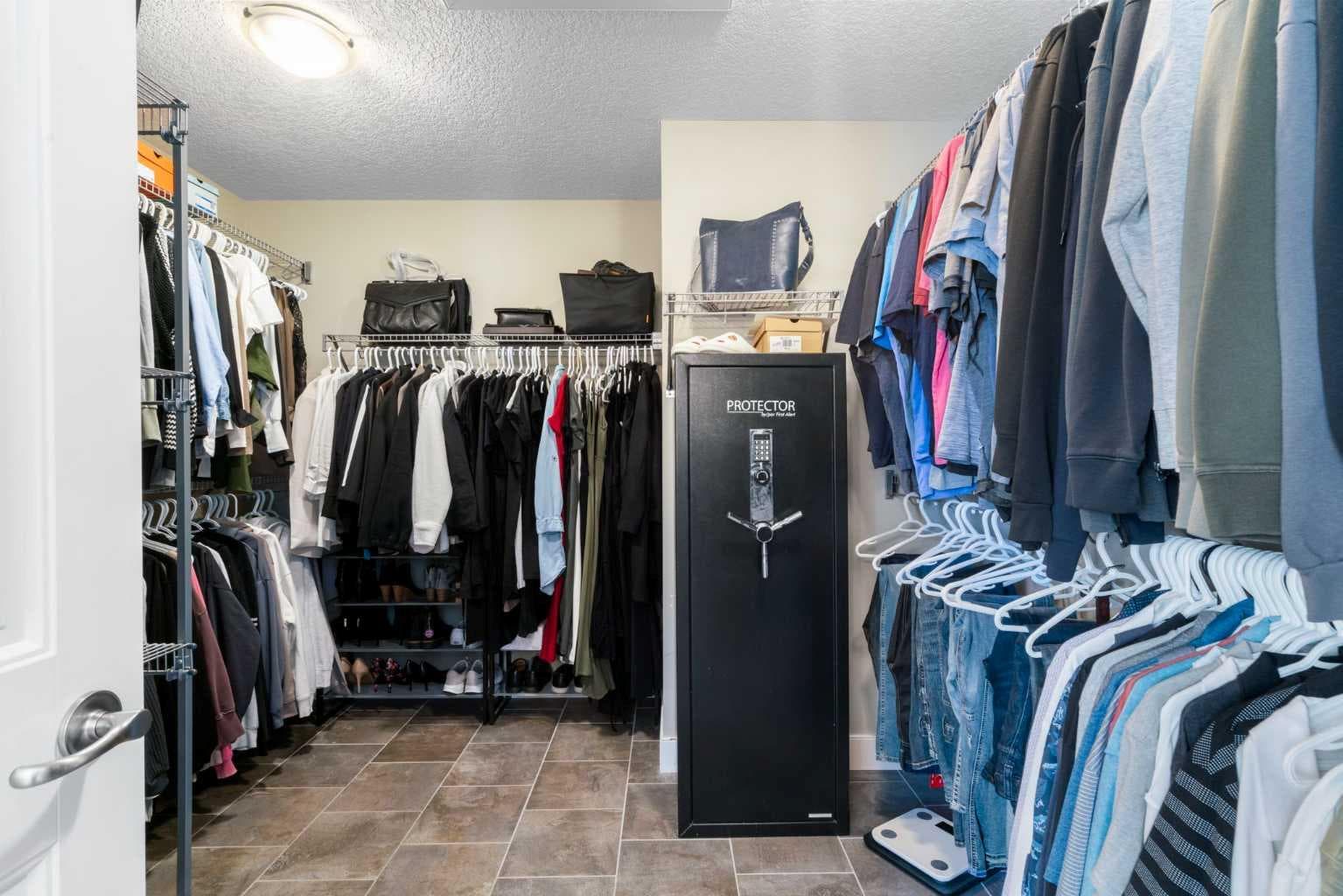 809 Canoe Green SW