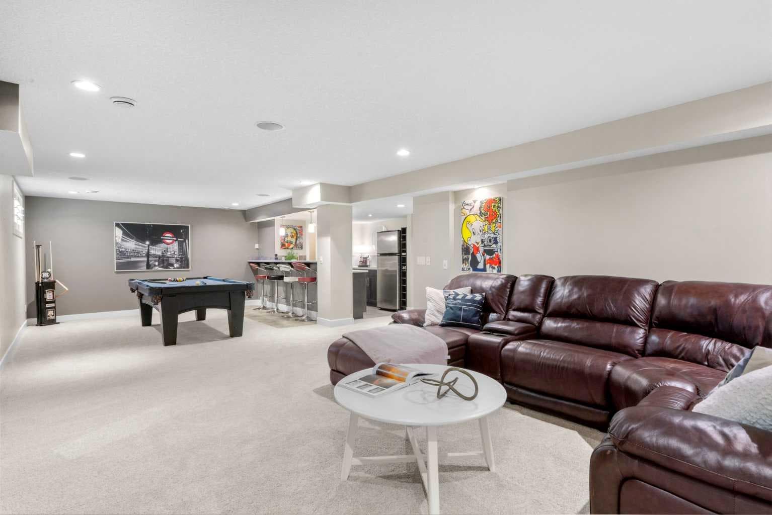 809 Canoe Green SW