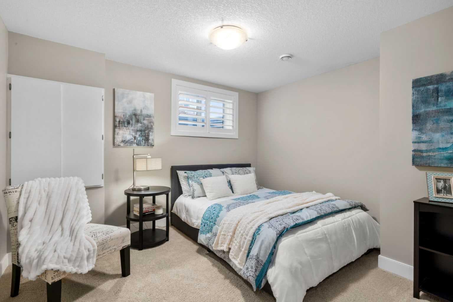 809 Canoe Green SW