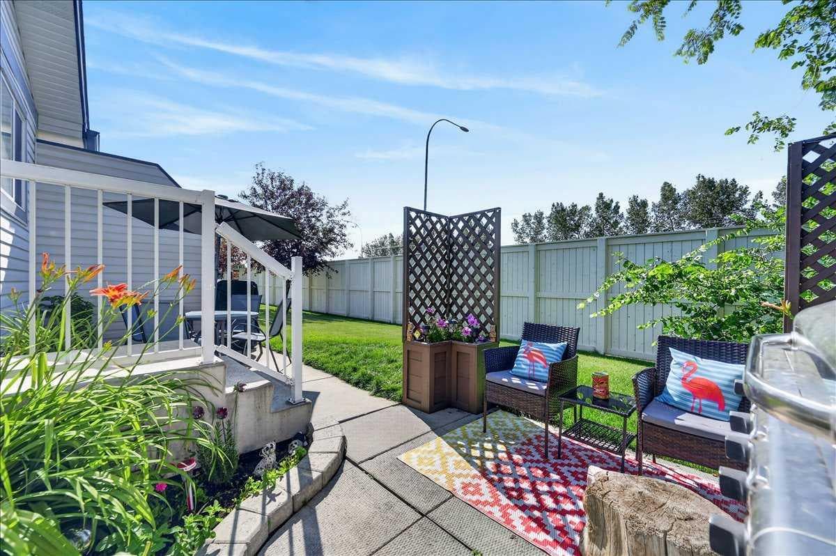 23, 33 Stonegate Drive NW