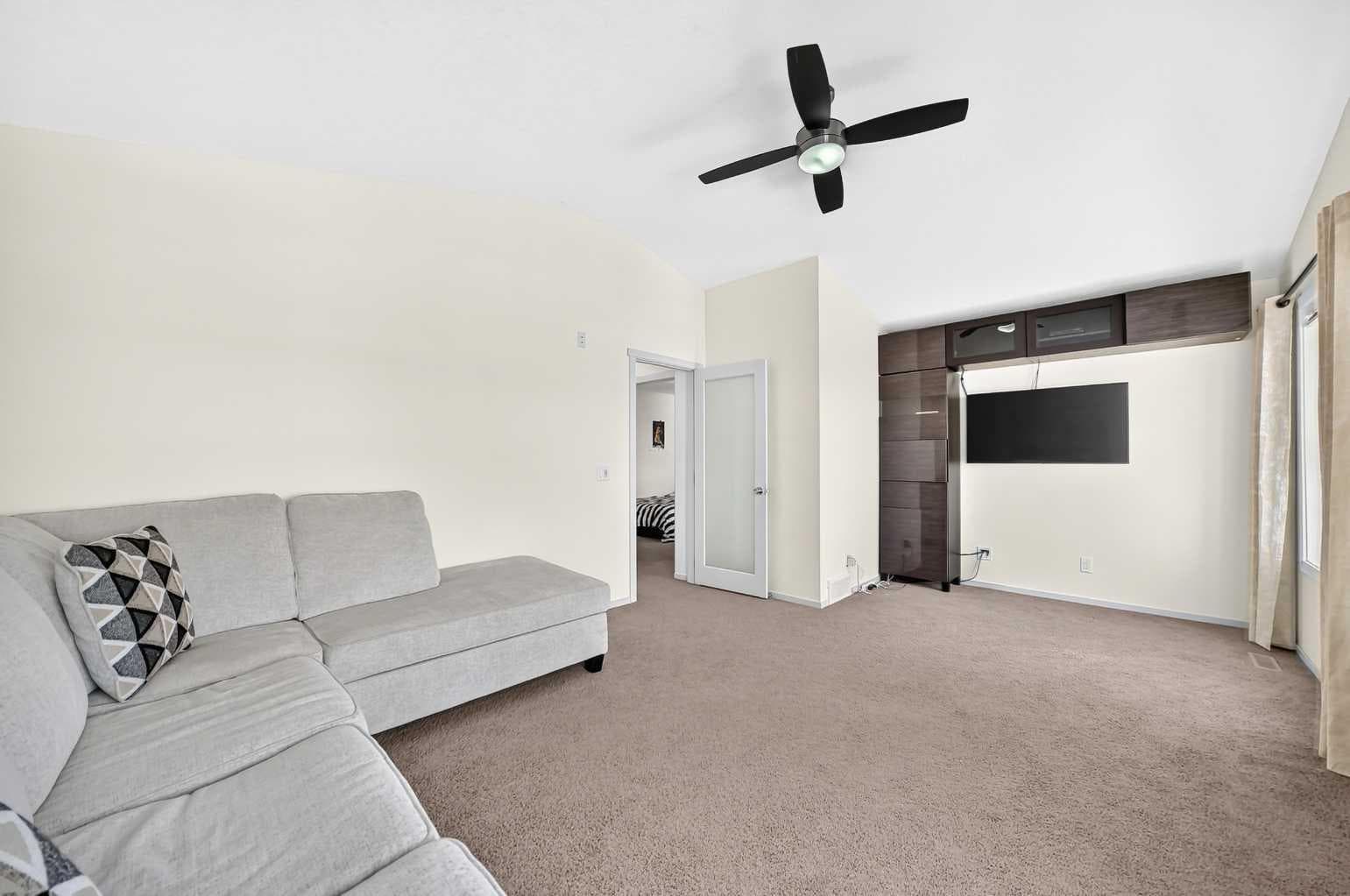 279 Copperpond Circle SE