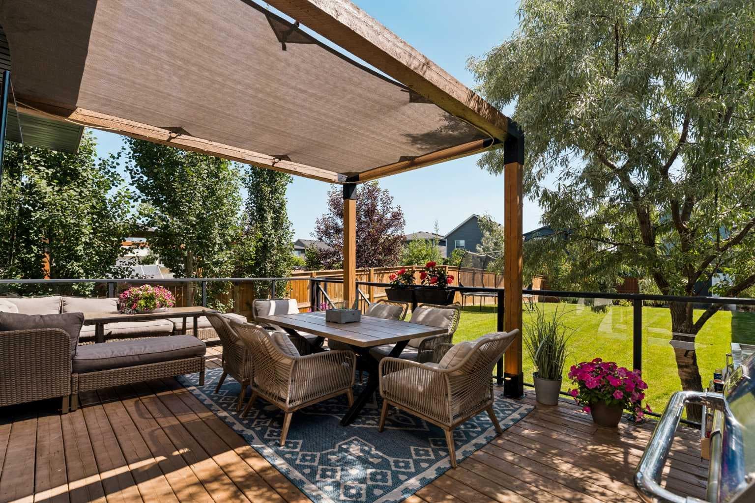 203 Cranbrook Park SE