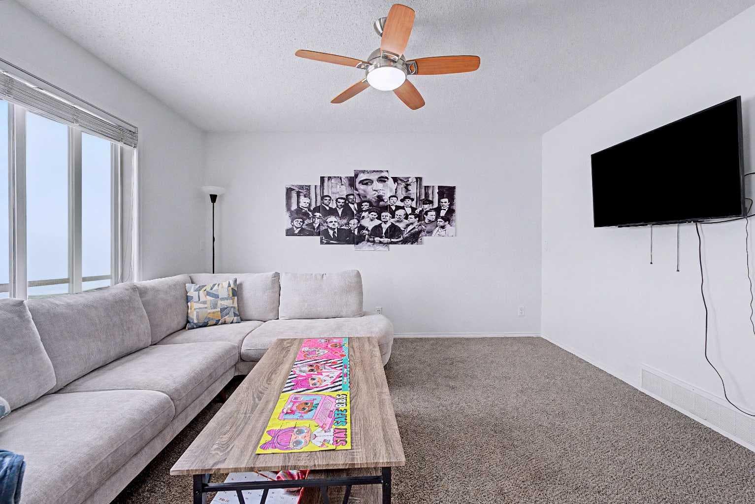 102, 800 Yankee Valley Boulevard SE