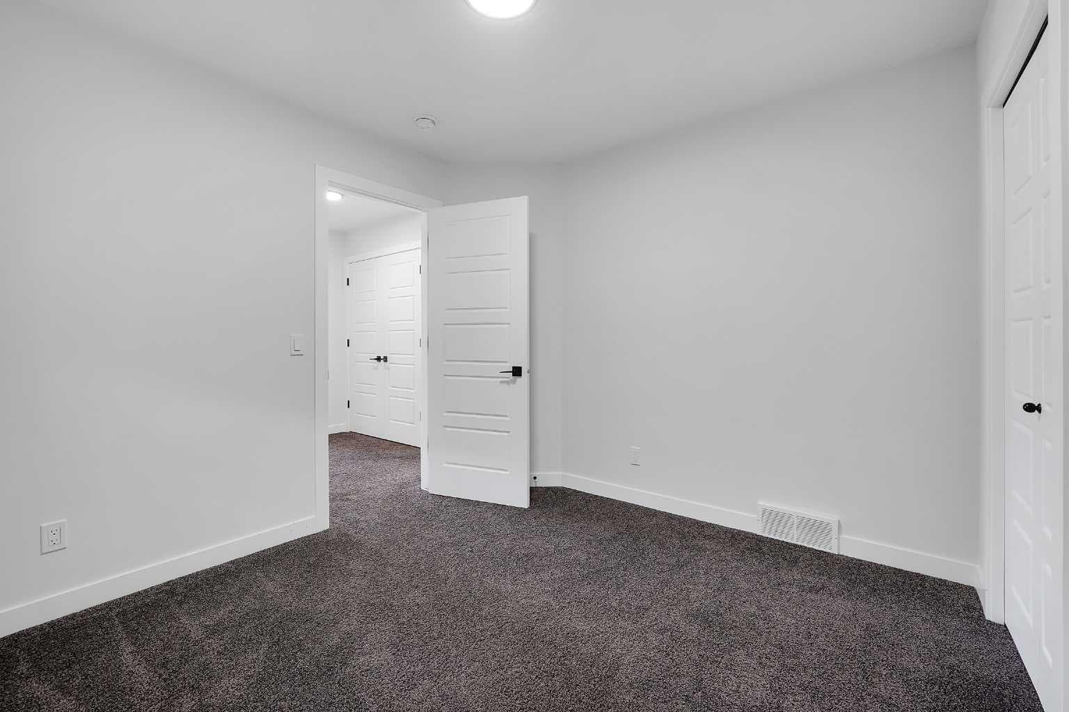 16 Legacy Glen Green SE