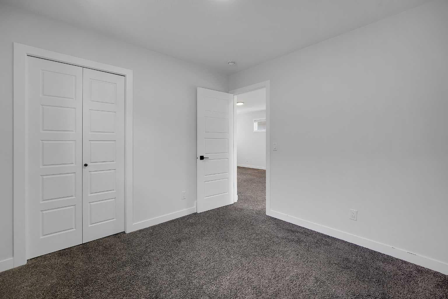 16 Legacy Glen Green SE
