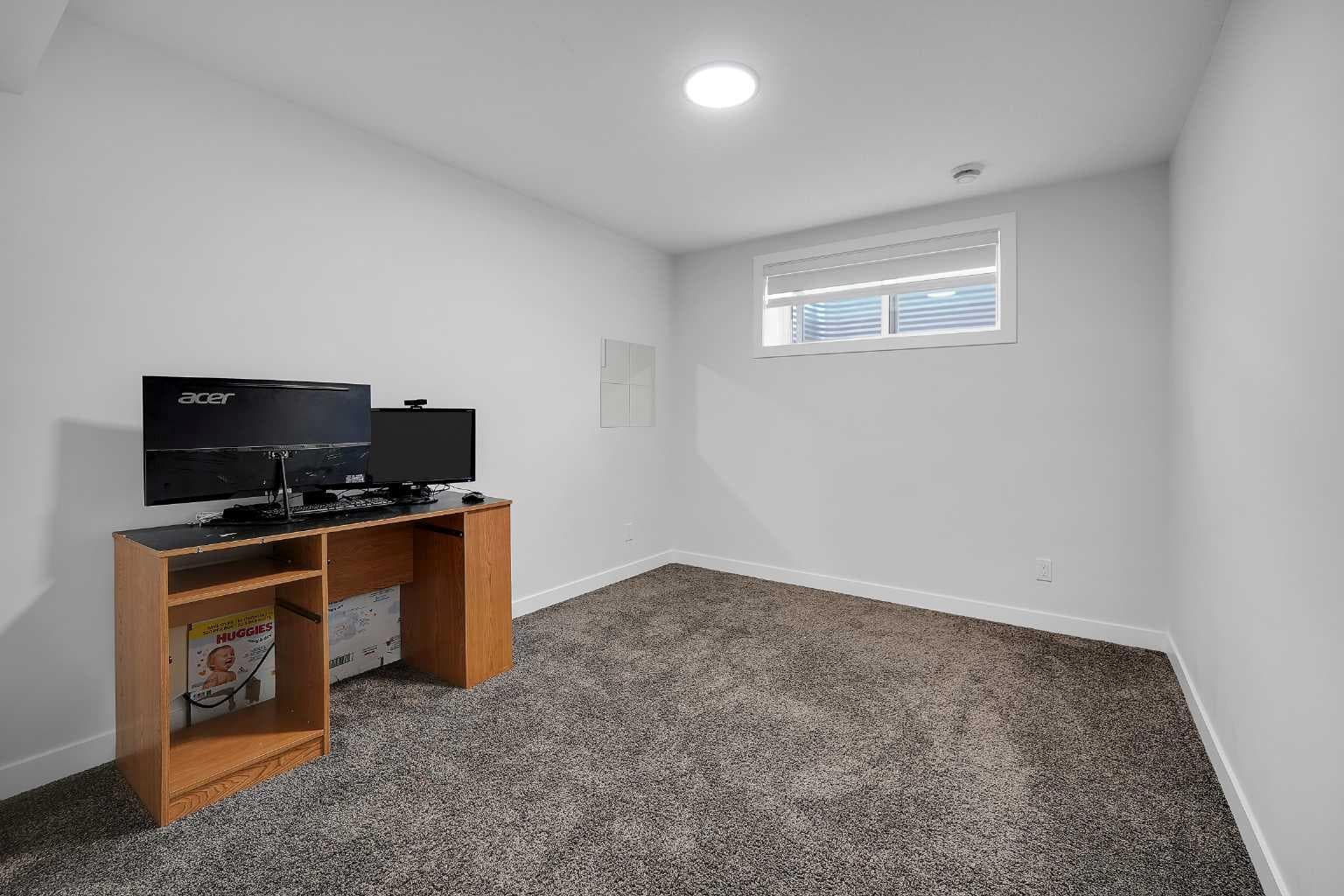 16 Legacy Glen Green SE