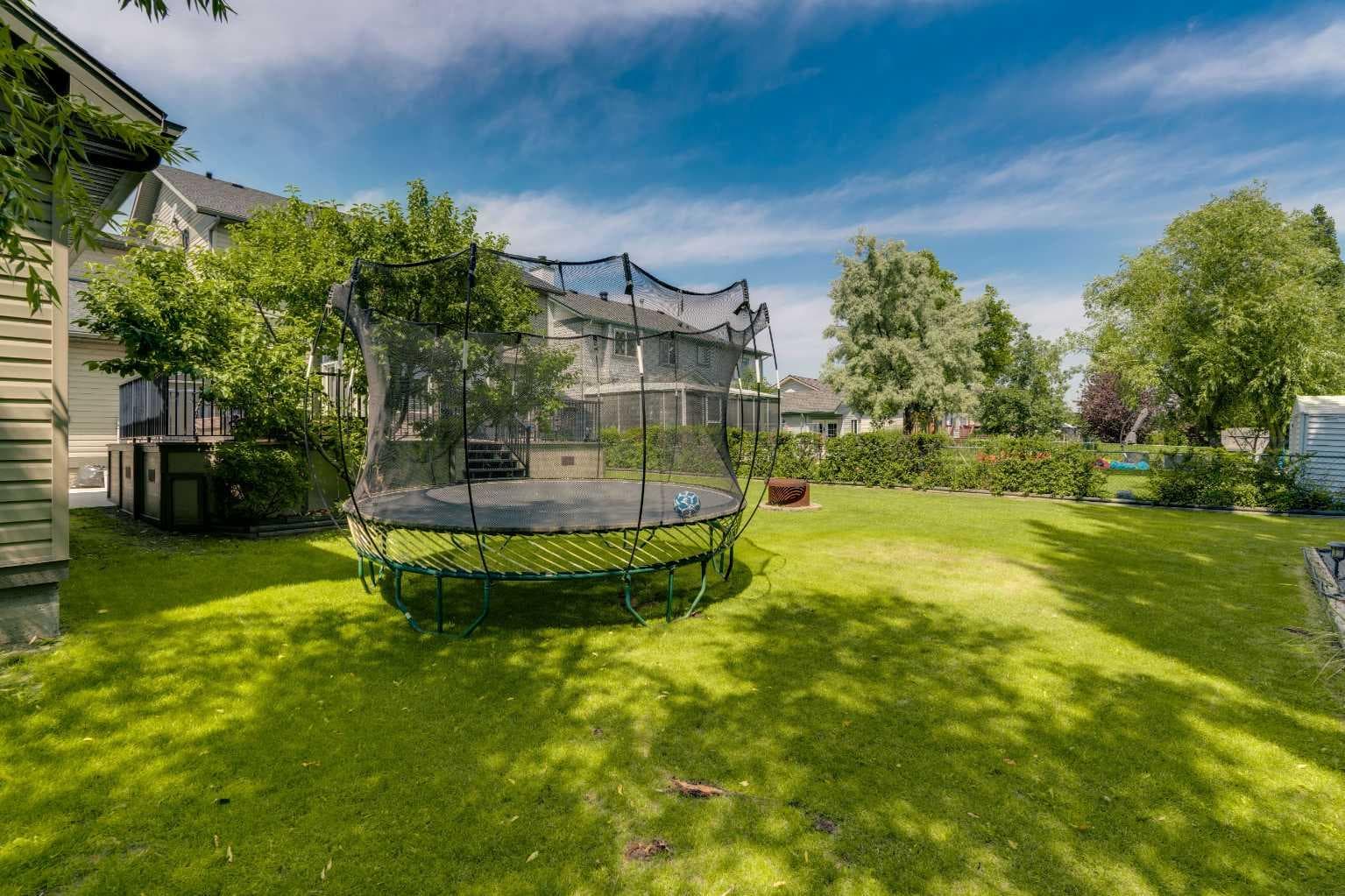 54 Thomas Street NW