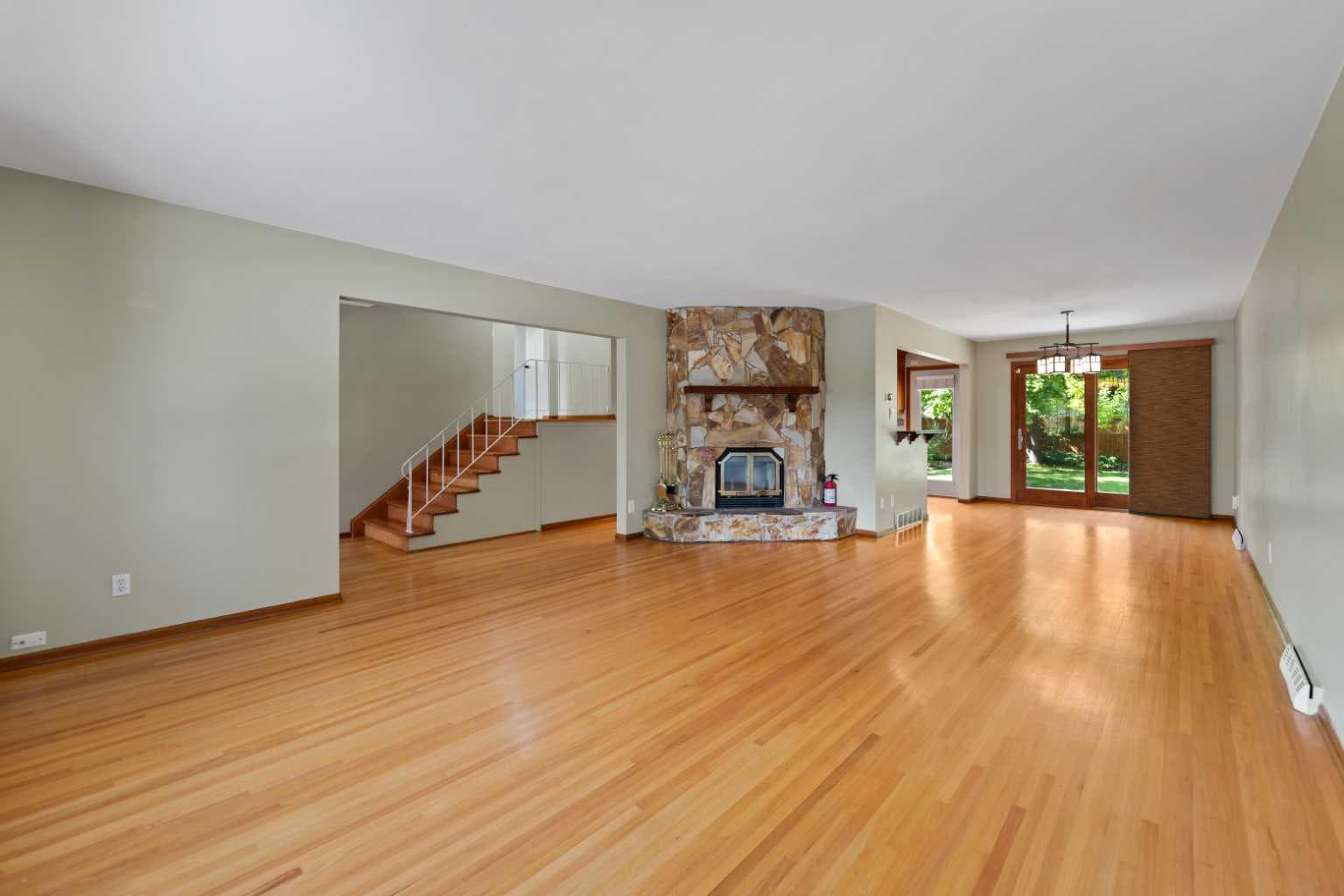 21 Roseview Drive NW