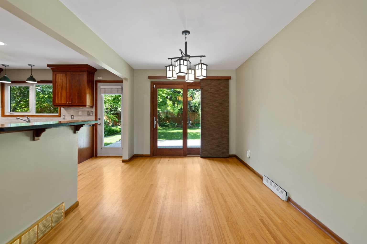 21 Roseview Drive NW