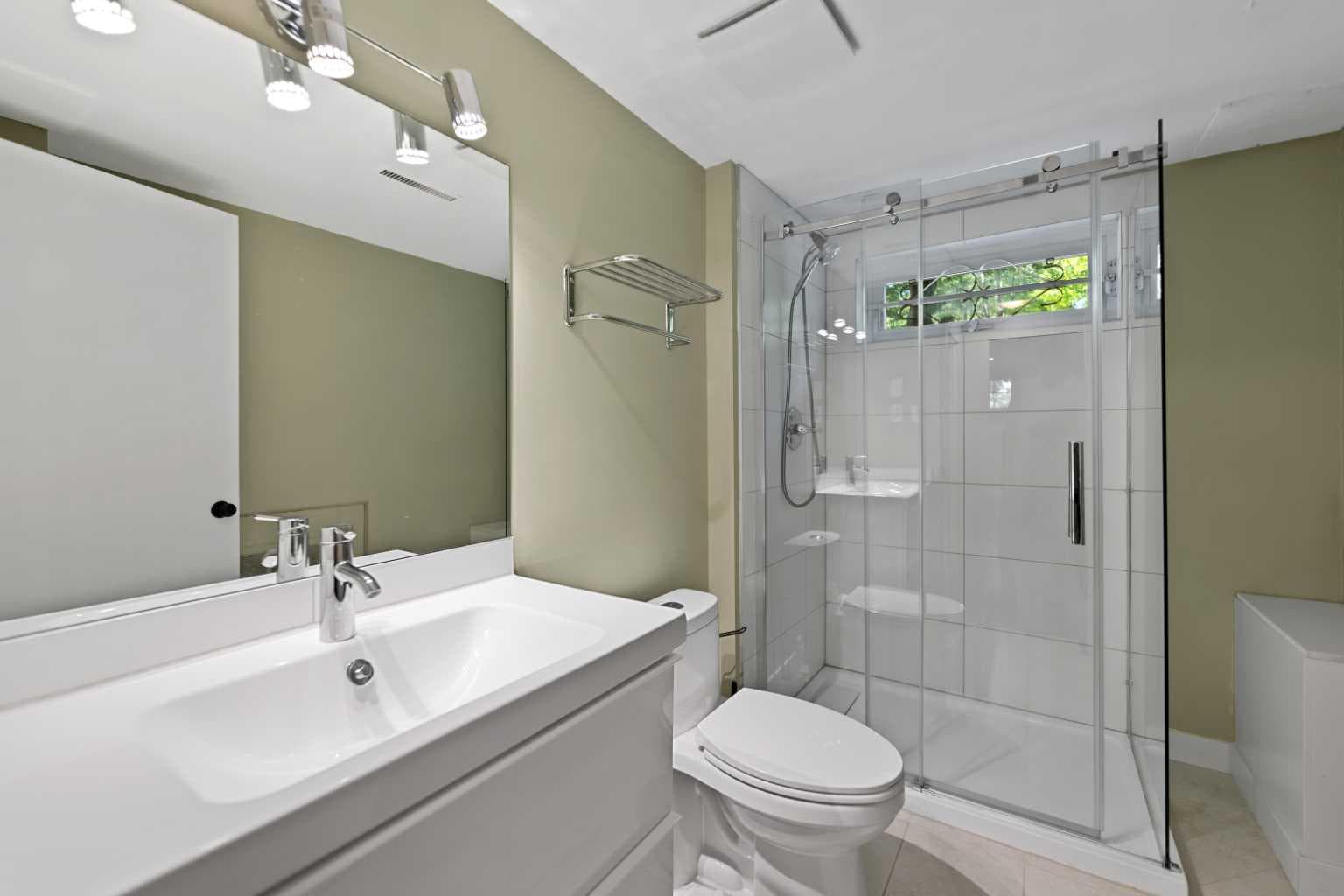 21 Roseview Drive NW