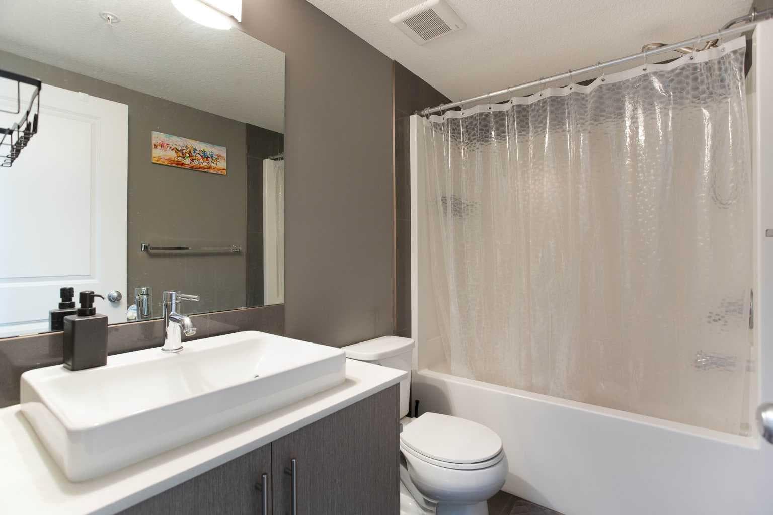 3302, 302 Skyview Ranch Drive NE