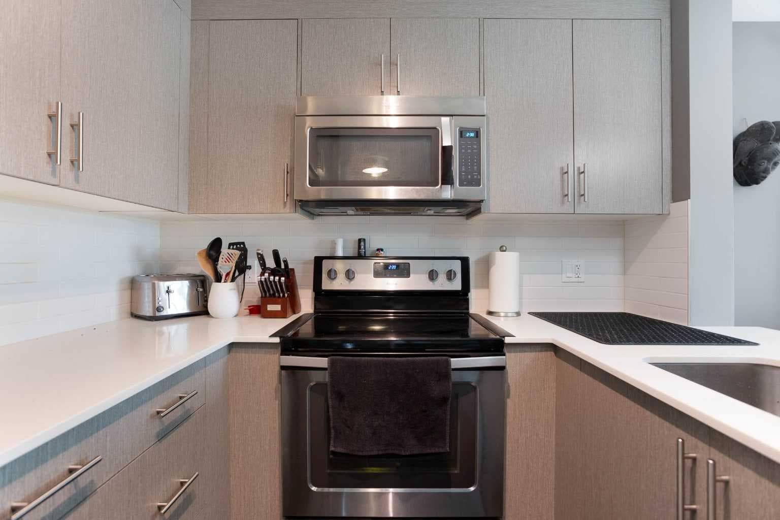 3302, 302 Skyview Ranch Drive NE