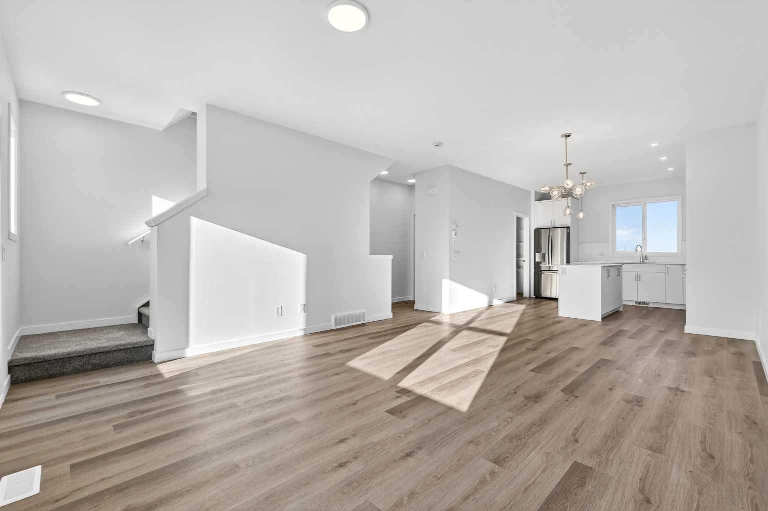 203, 1750 Rangeview Drive SE