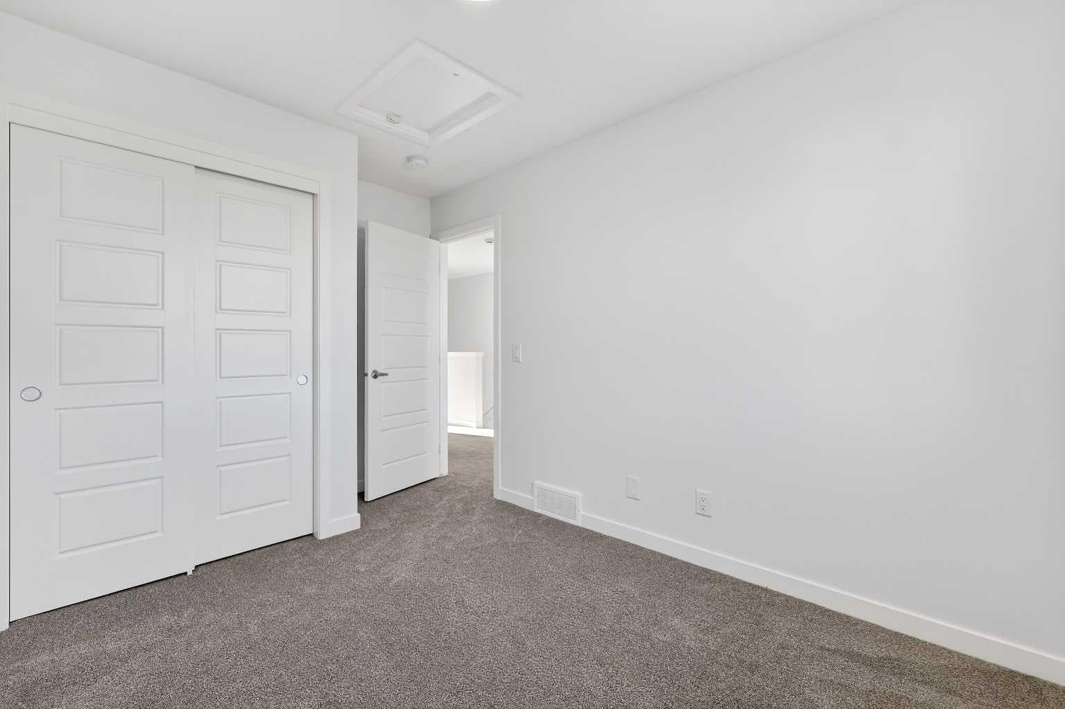 203, 1750 Rangeview Drive SE