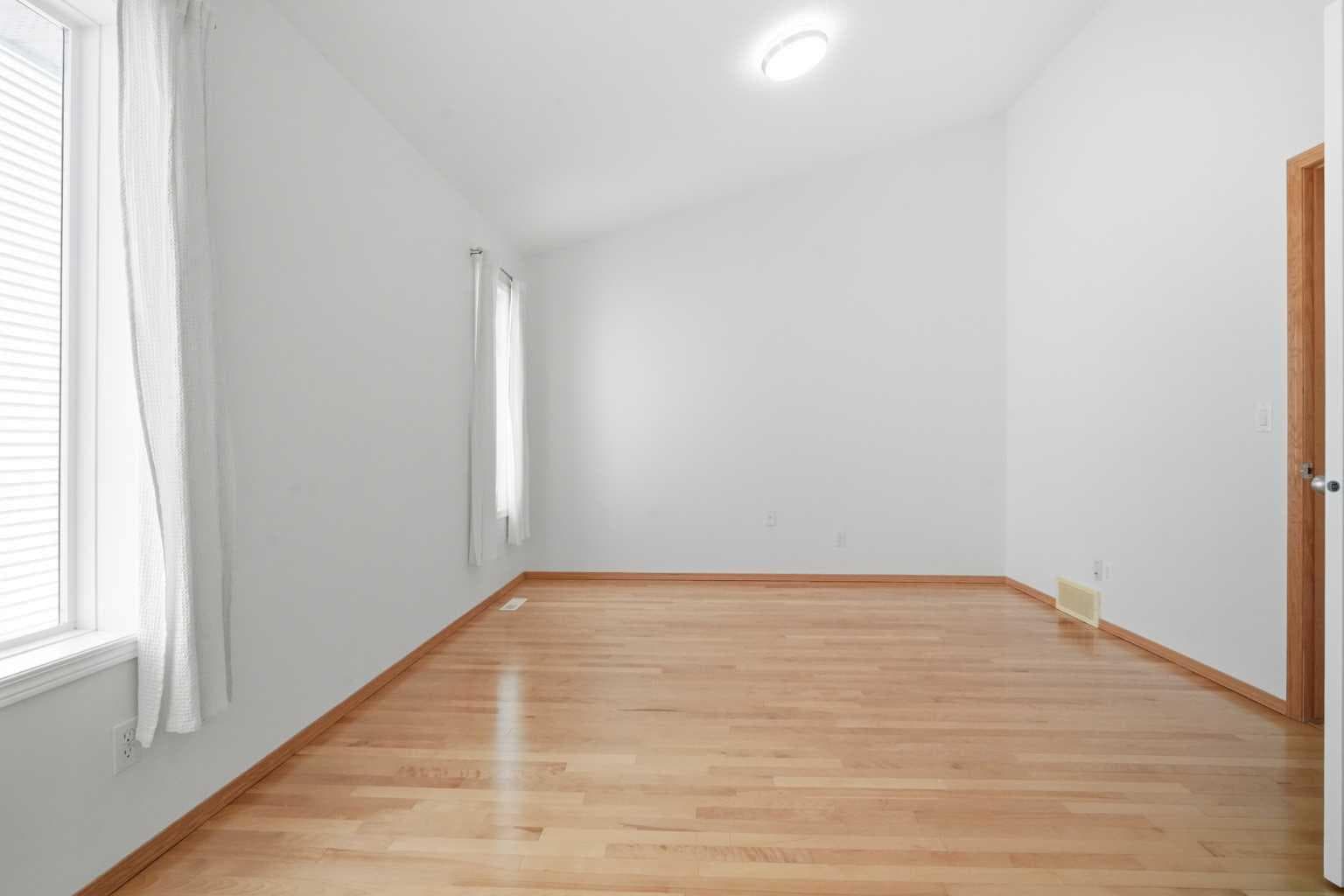 288 Springborough Way SW