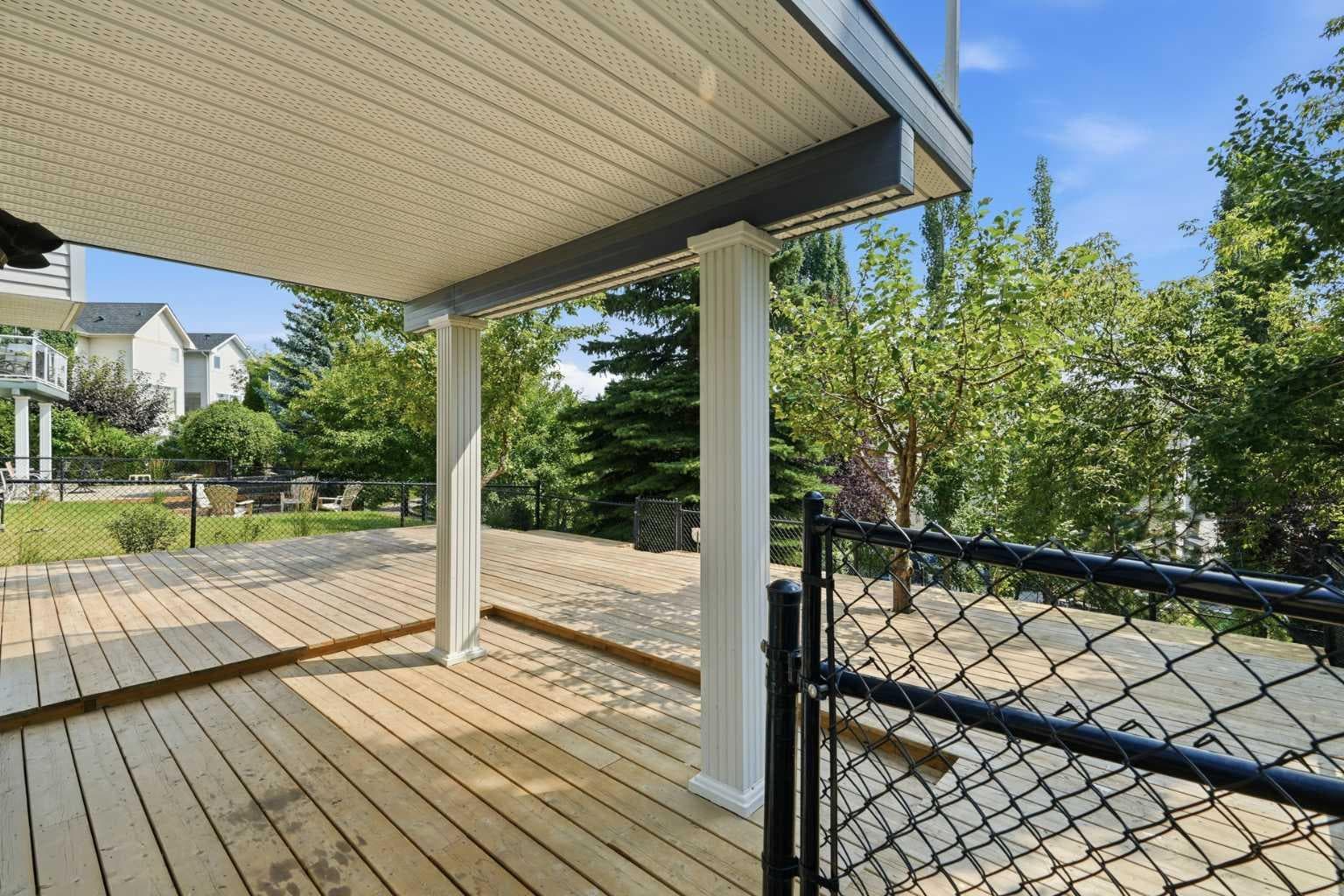 288 Springborough Way SW