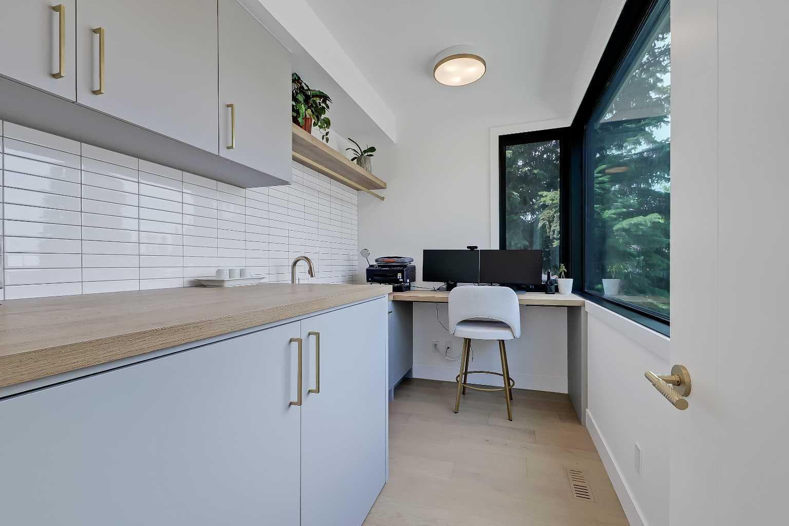 159 Rosery Drive NW