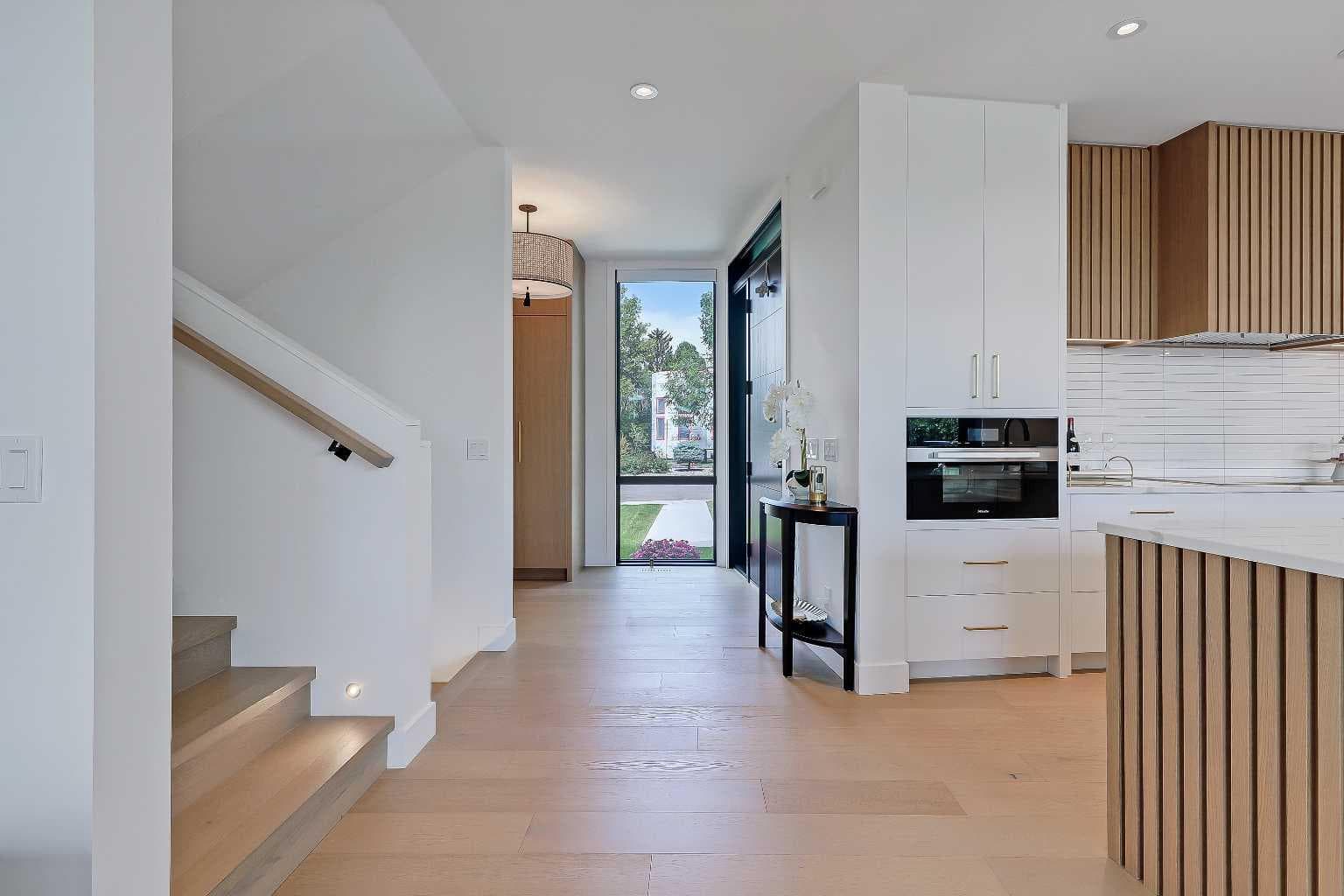 159 Rosery Drive NW