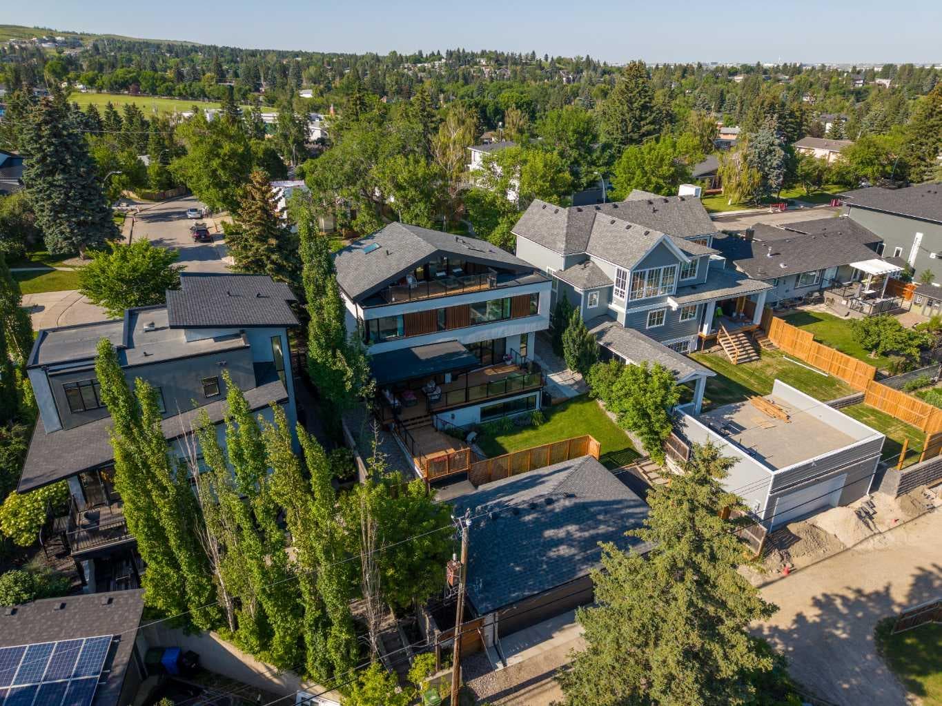 159 Rosery Drive NW