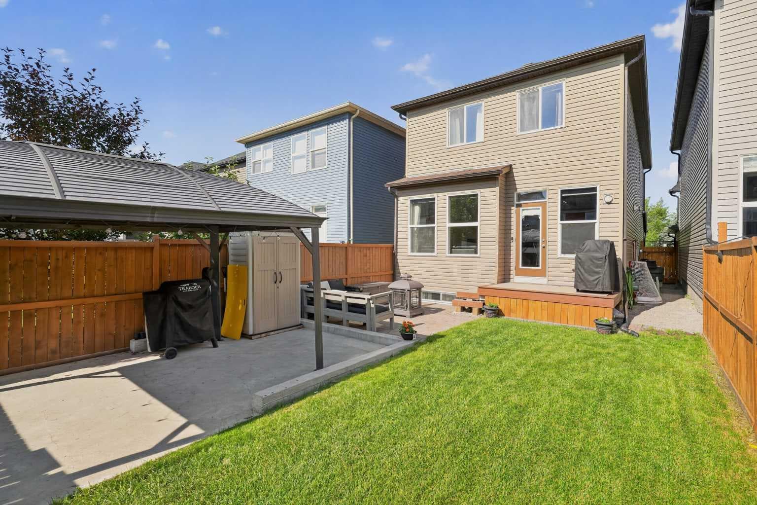 50 Legacy Close SE