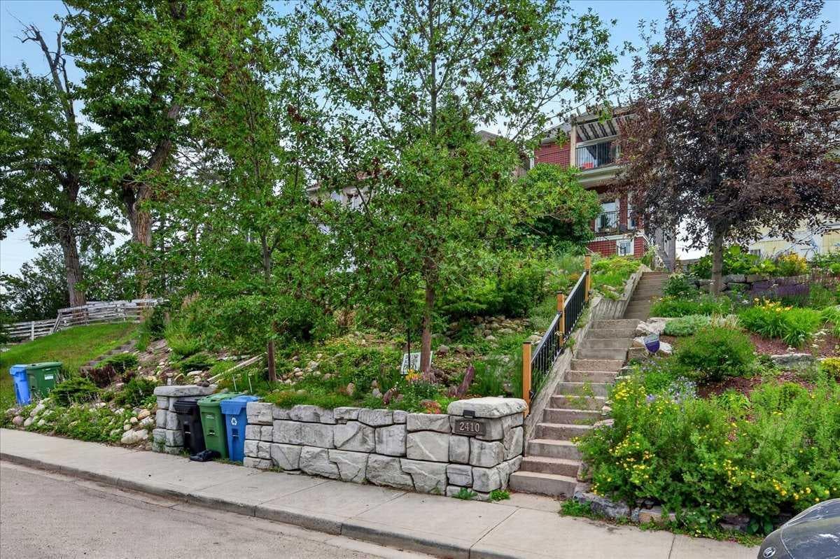 2410 16 Street SW