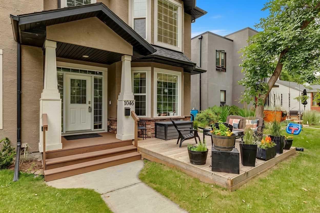 1046 Rundle Crescent NE