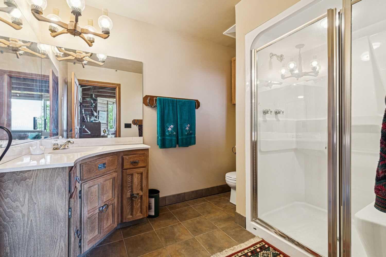 260097 Mountain Ridge Place 