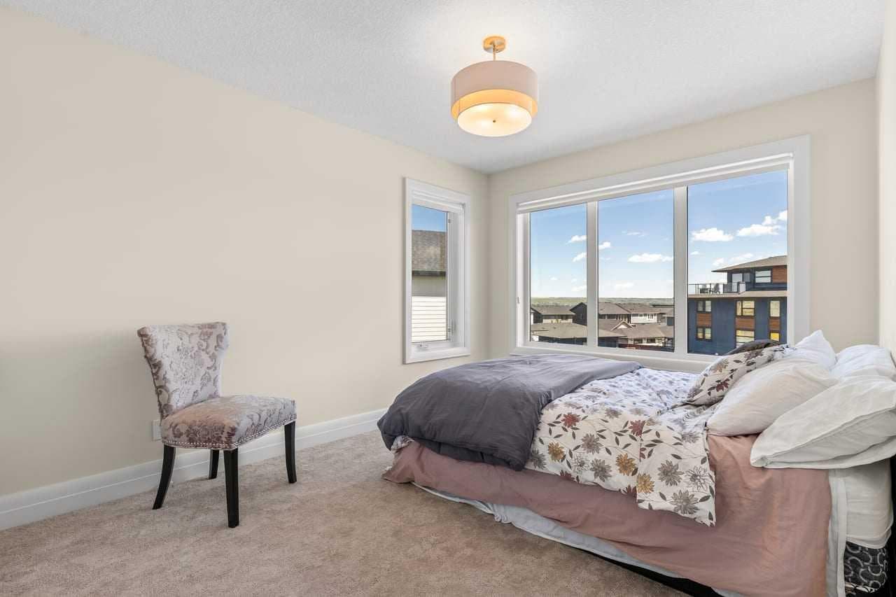 90 Juneberry Heights 