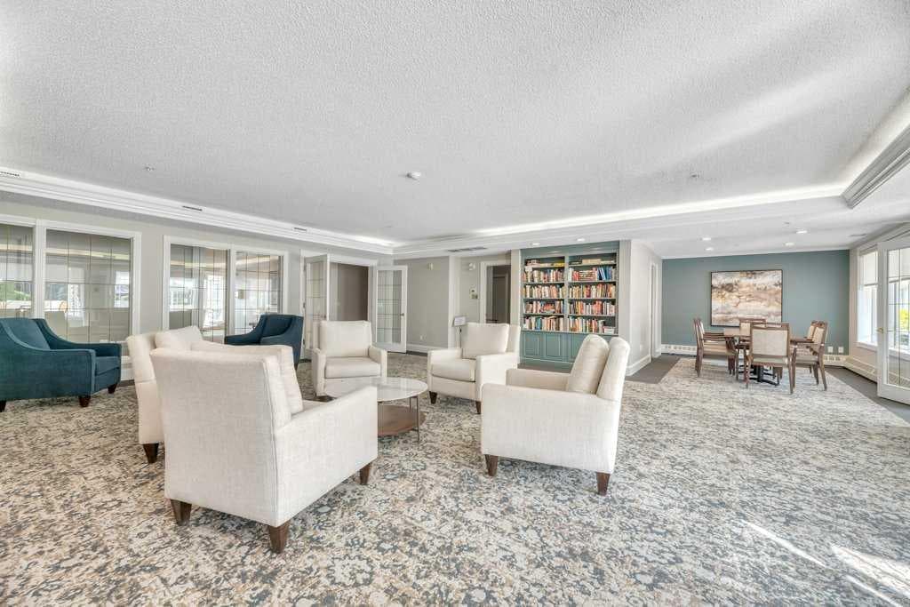 211, 2144 Paliswood Road SW
