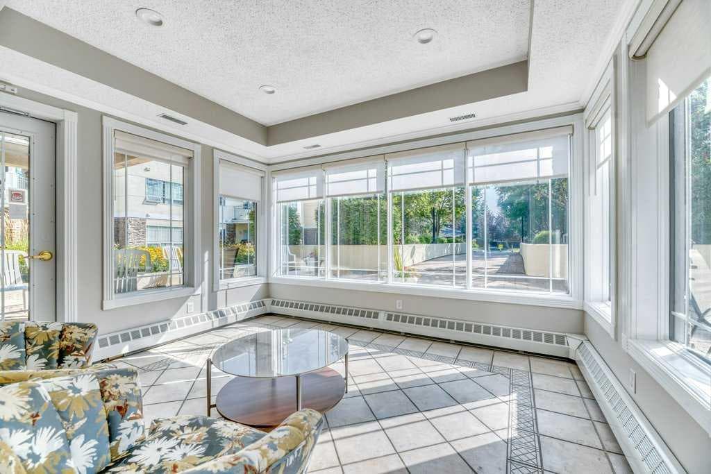 211, 2144 Paliswood Road SW