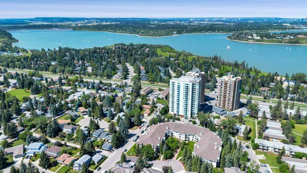 211, 2144 Paliswood Road SW