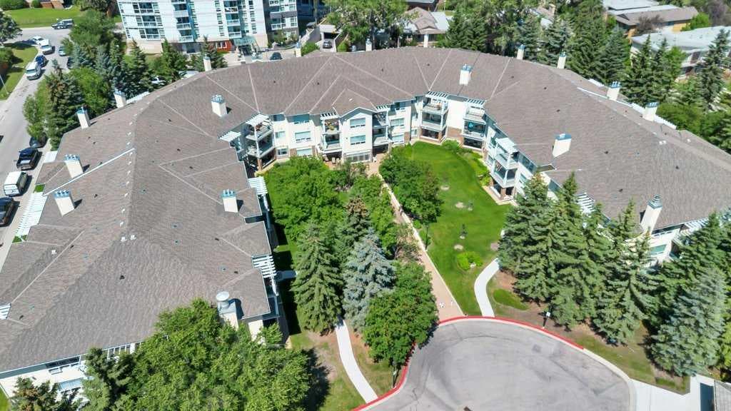 211, 2144 Paliswood Road SW