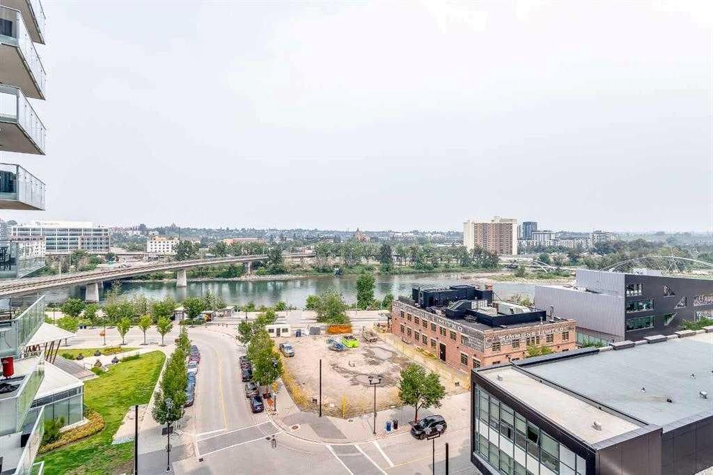 805, 519 Riverfront Avenue SE