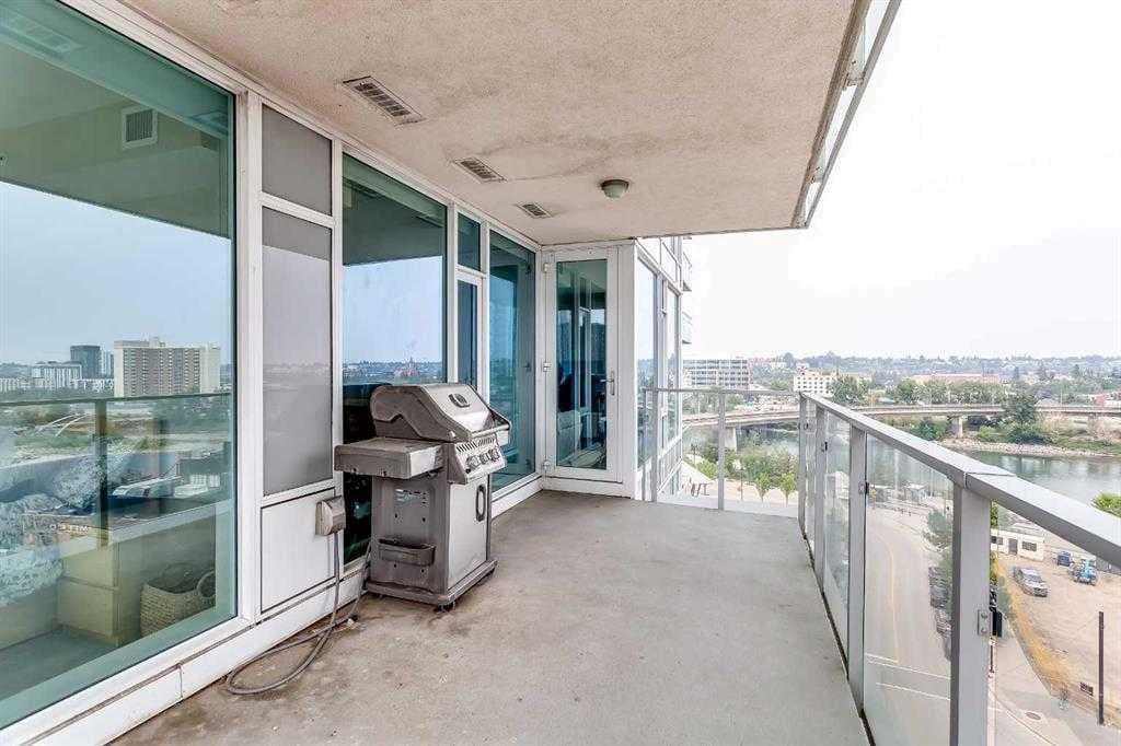 805, 519 Riverfront Avenue SE