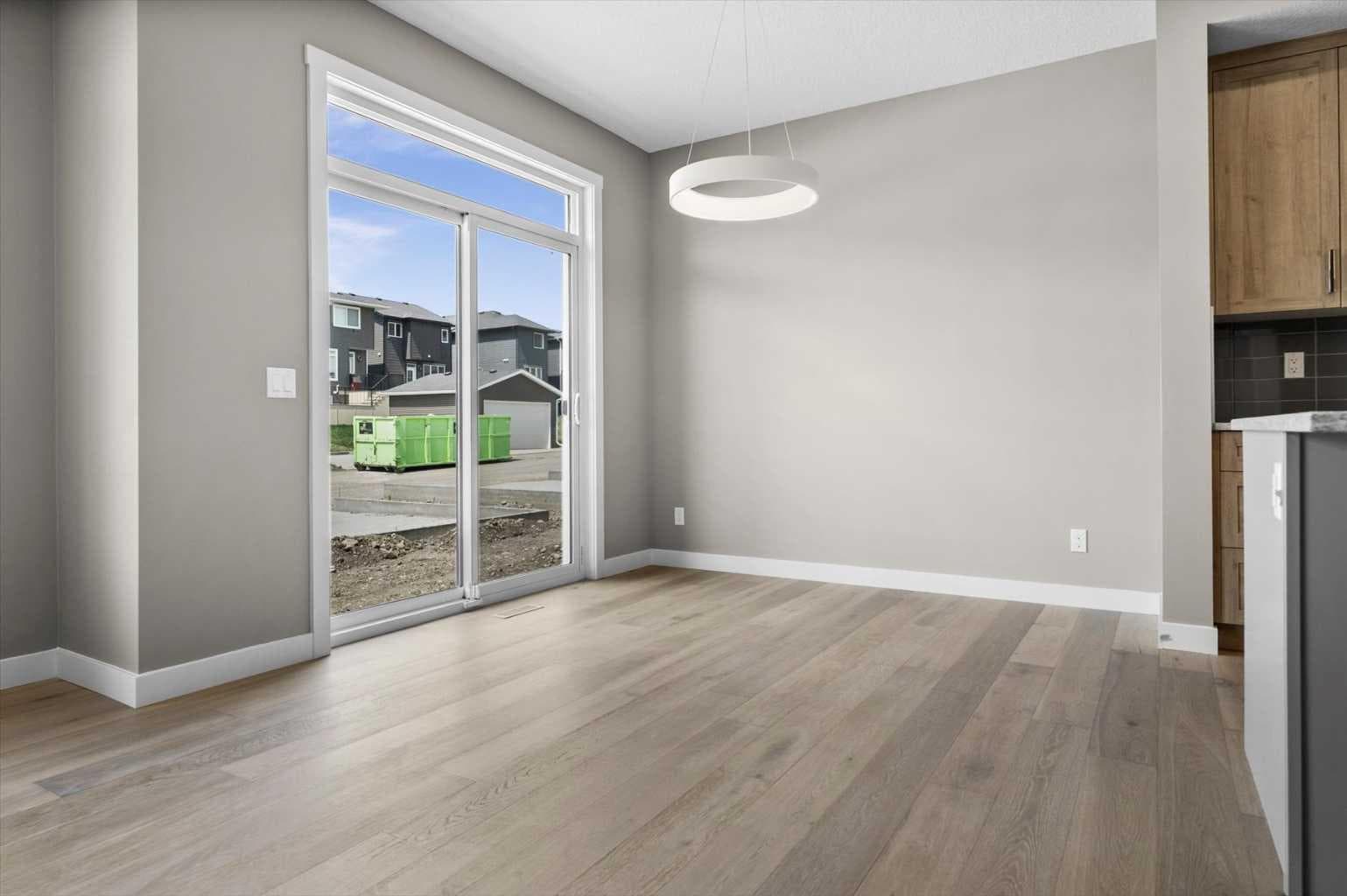 67 Agate Road 