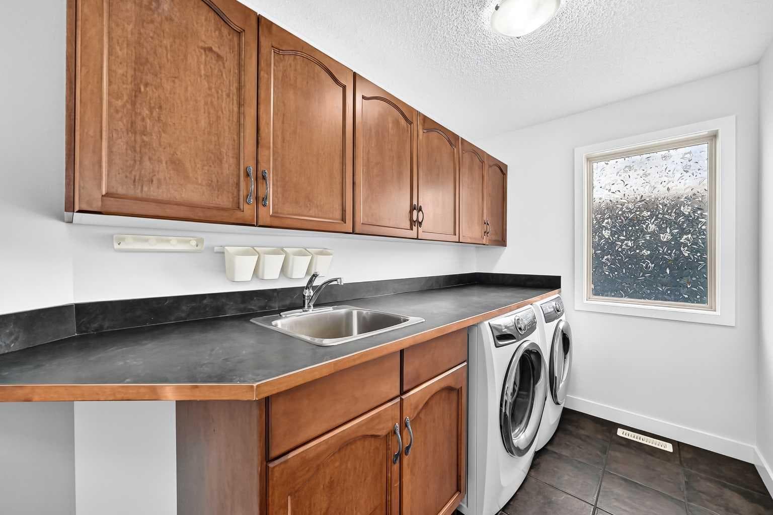 98 Panamount Villas NW