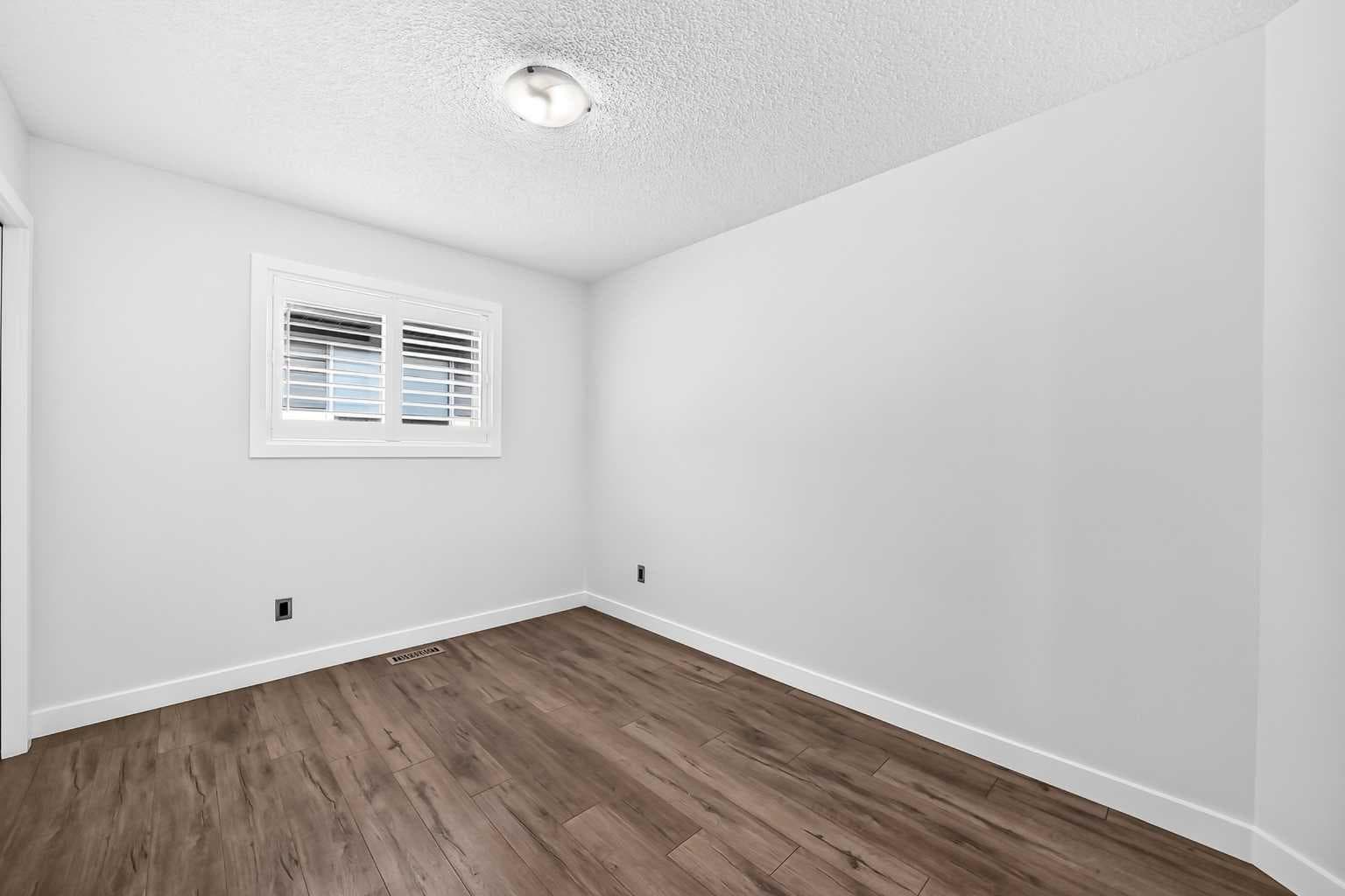 98 Panamount Villas NW
