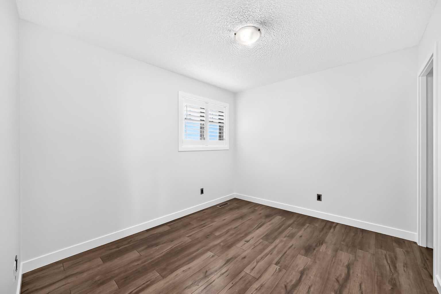 98 Panamount Villas NW