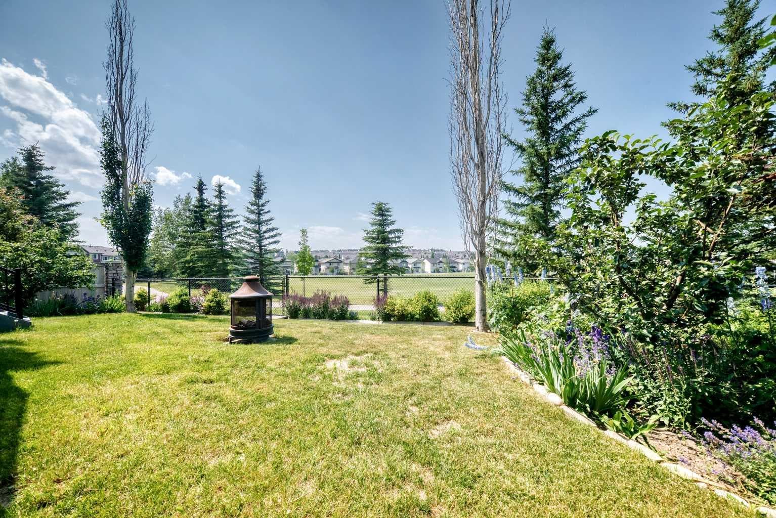 98 Panamount Villas NW