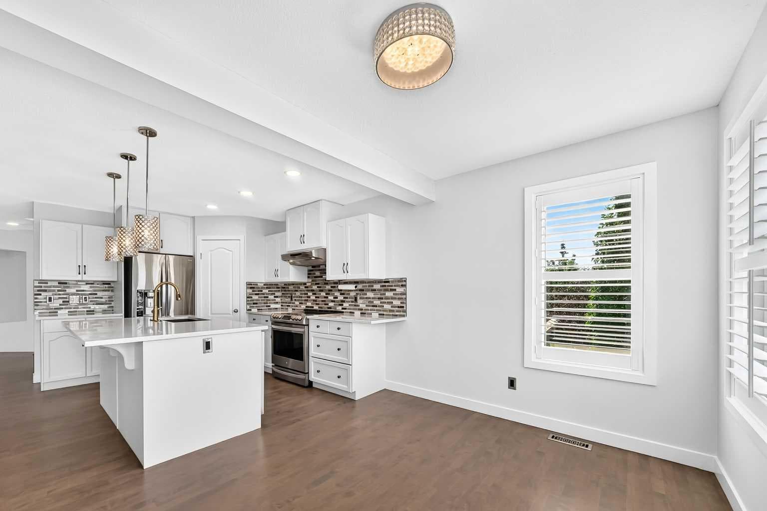 98 Panamount Villas NW