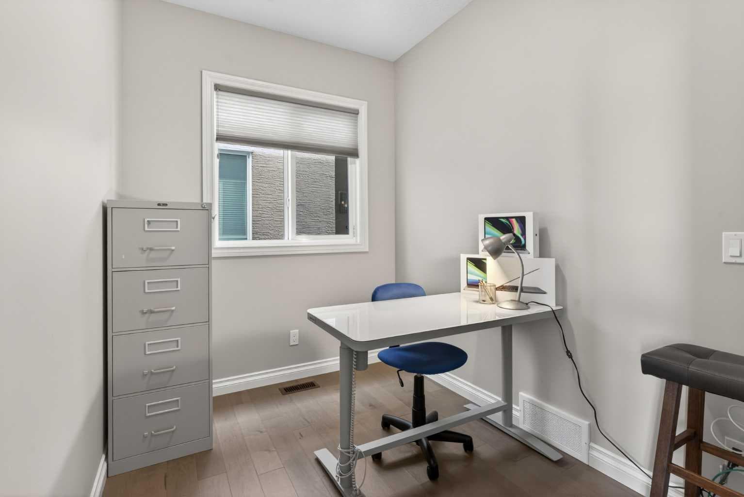 73 Rockyvale Green NW
