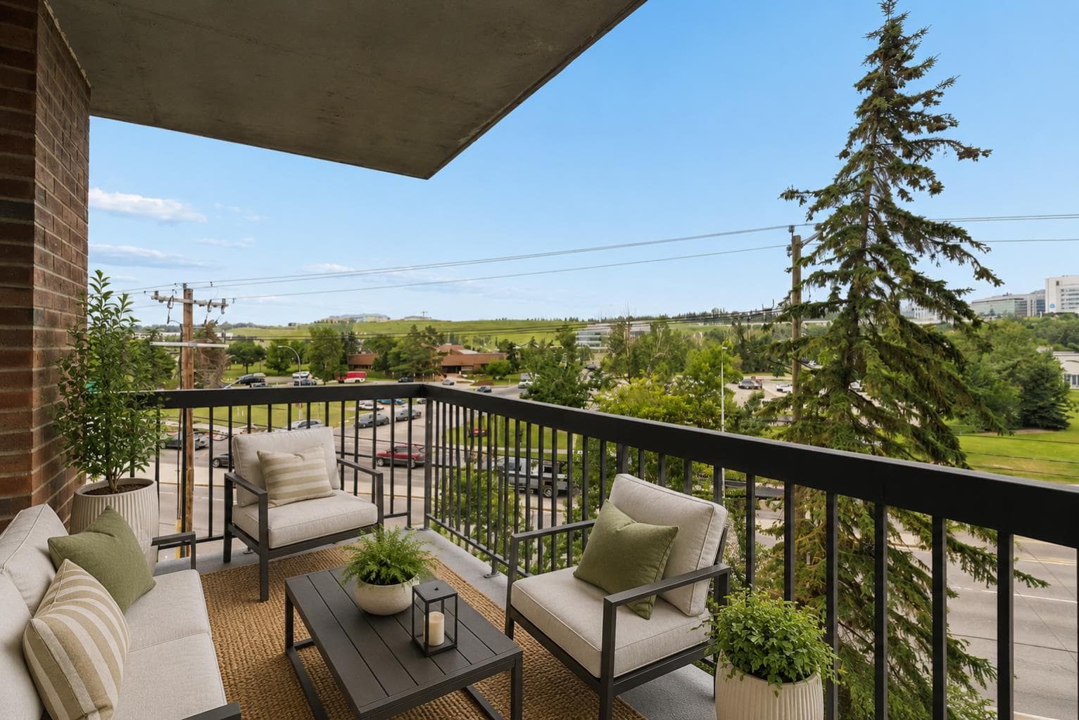 401, 145 Point Drive NW