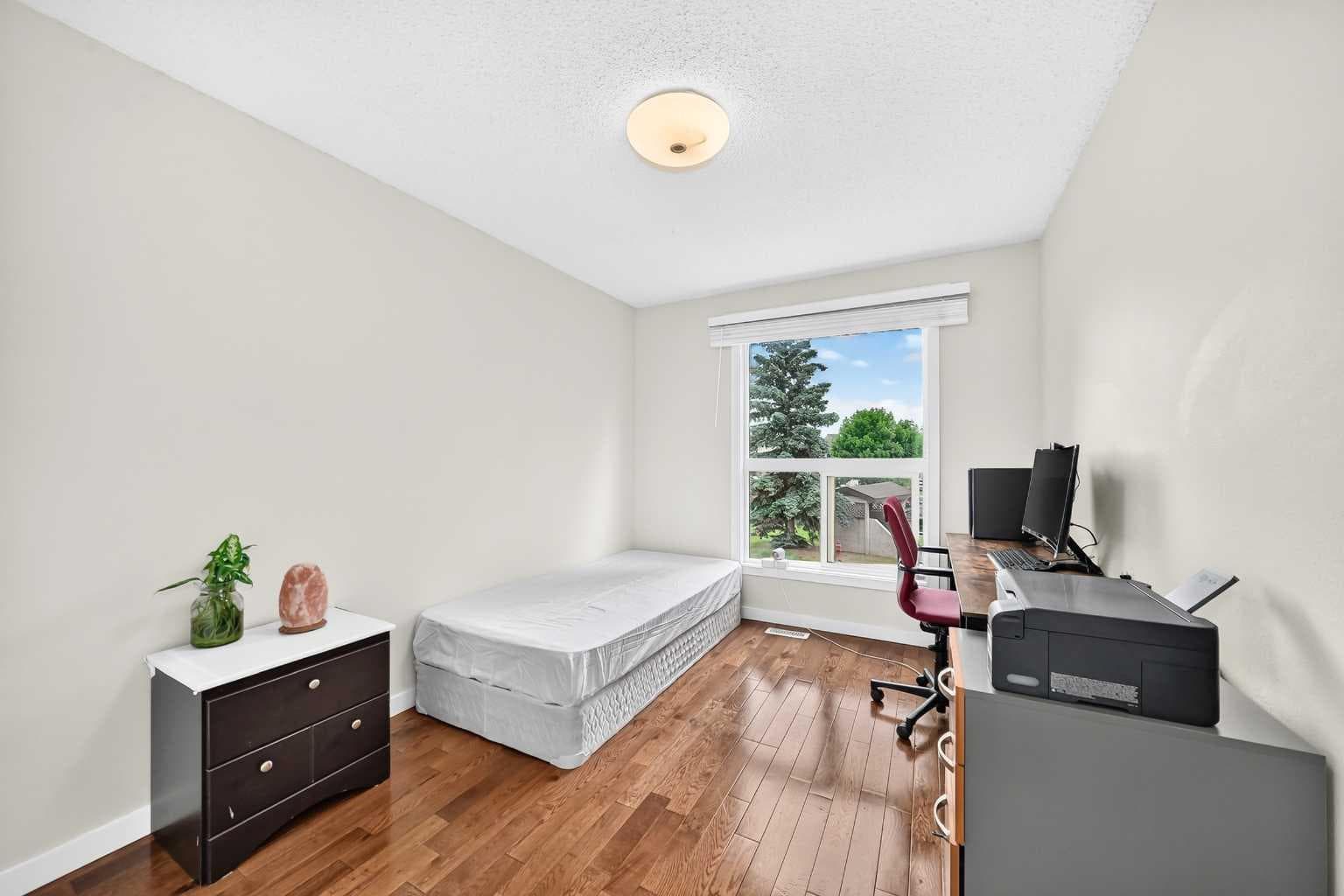 69, 2727 Rundleson Road NE