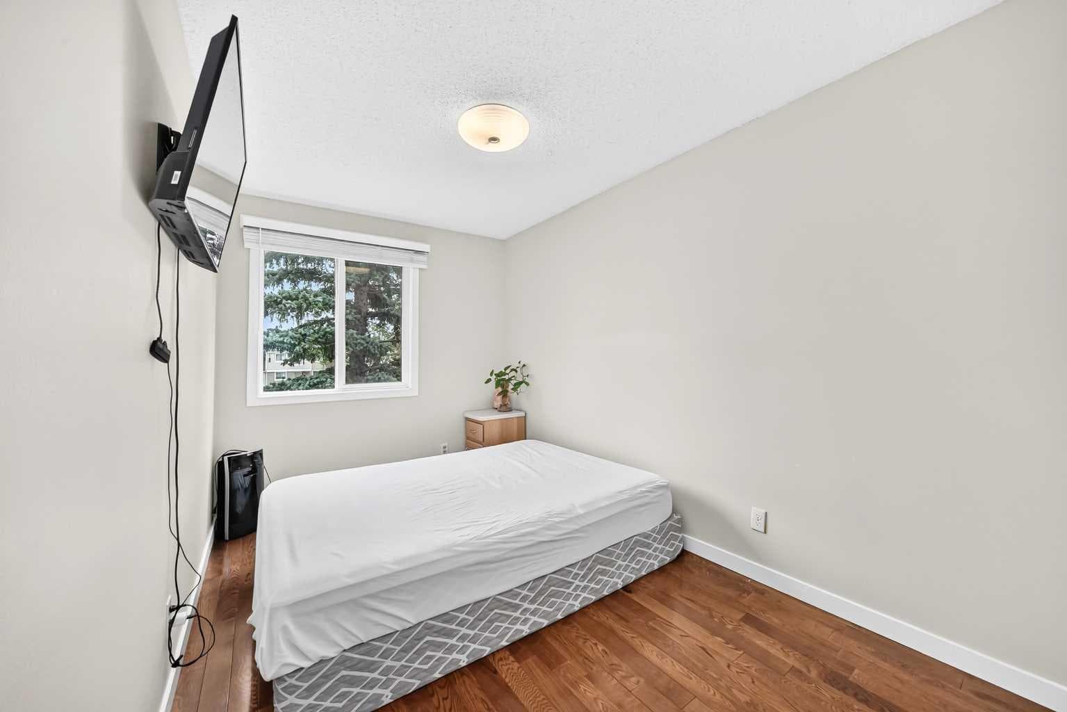 69, 2727 Rundleson Road NE