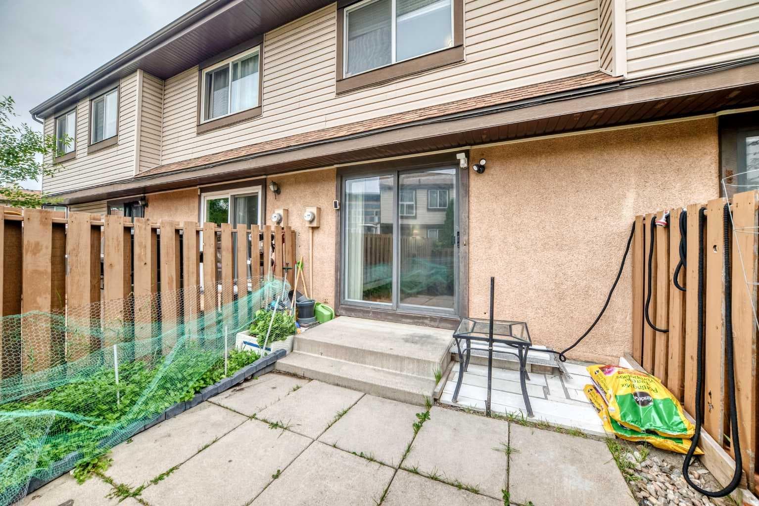 69, 2727 Rundleson Road NE